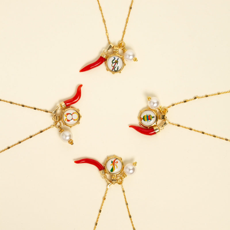 Collana  Lunga Carte Napoletane Asso e Corno in corallo