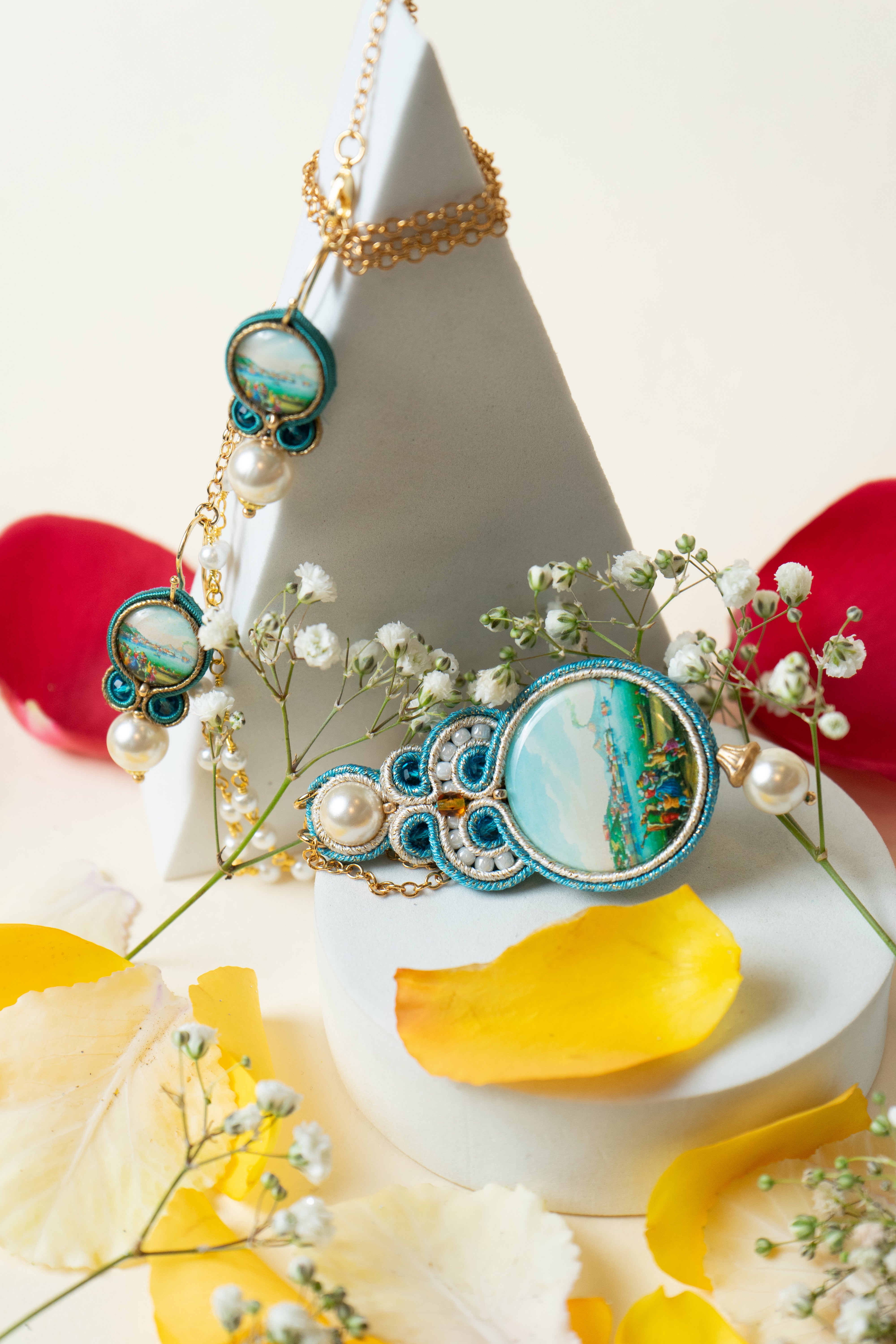 The pearl of the short gulf earrings